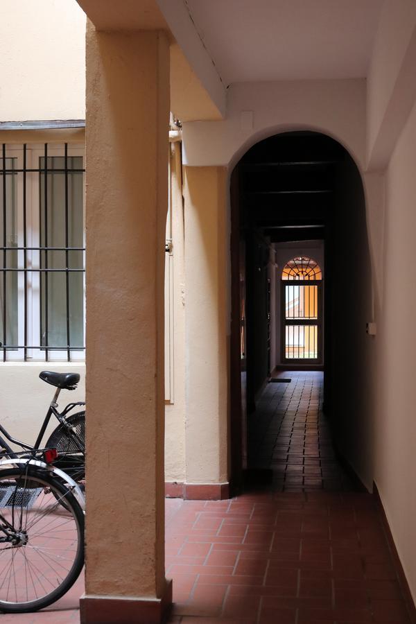 Lovely Studio D'Azeglio By Studio Vita Bologna Buitenkant foto